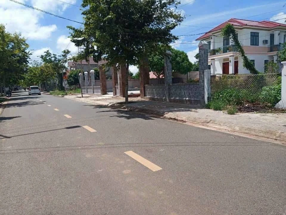 Bán biệt thự mặt tiền đường số 9 Long Phước, 279m2, giá 2,89 tỷ, TP Bà Rịa - Ảnh 1