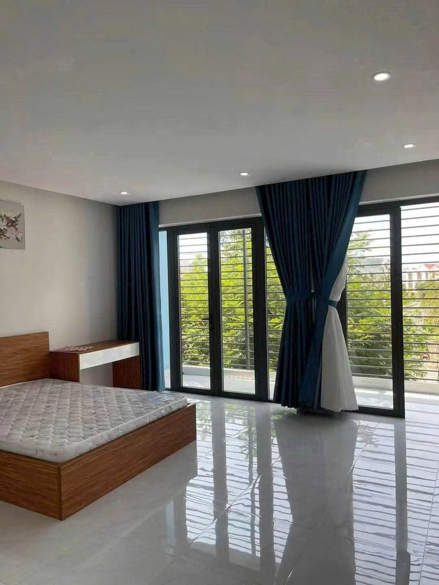 Bán nhà mặt tiền Nguyễn Tất Thành 1 trệt 2 lầu 100m2, 5,8 tỷ, Phước Nguyên, TP Bà Rịa - Ảnh thu nhỏ 4