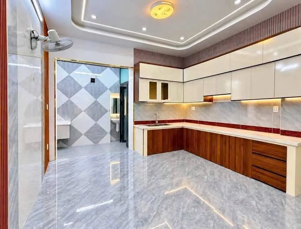 Bán nhà 4 tầng 52m² 4PN 4WC nội thất, Lã Xuân Oai hơn 5 tỷ - Ảnh thu nhỏ 4