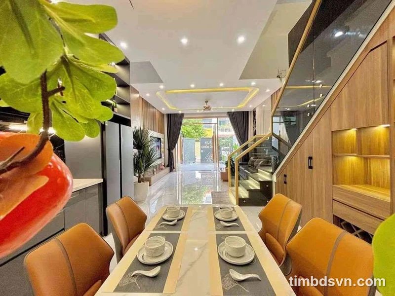 Bán nhà 3 tầng 210m2 full nội thất Phùng Đổng, Đà Nẵng