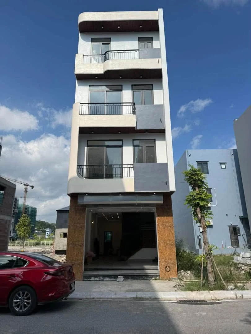 Bán nhà 3,5 tầng 65m² tái định cư Hà Lầm, Hạ Long - Ảnh thu nhỏ 3