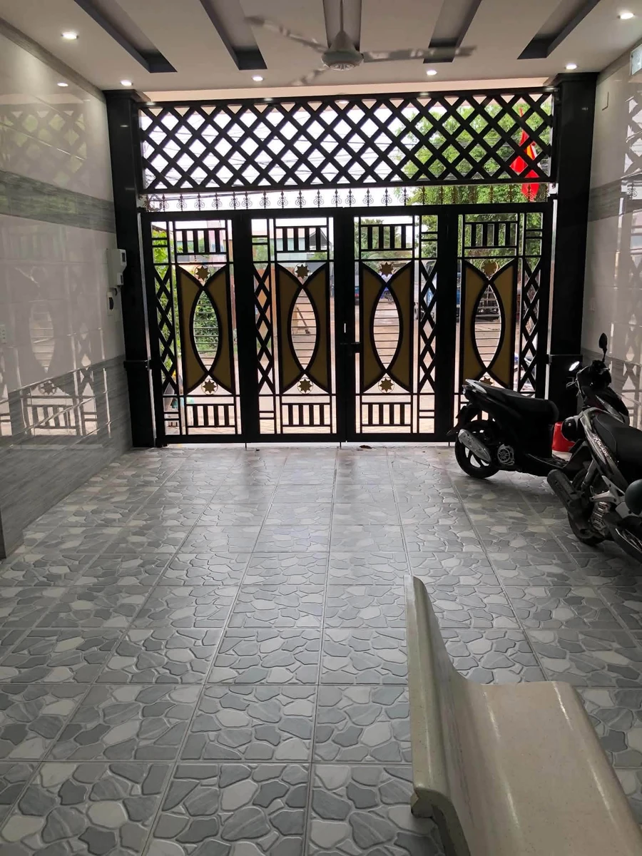 Cho thuê nhà 3 lầu mặt tiền Nguyễn Văn Tỏ 300m2 Long Hưng - Ảnh thu nhỏ 3