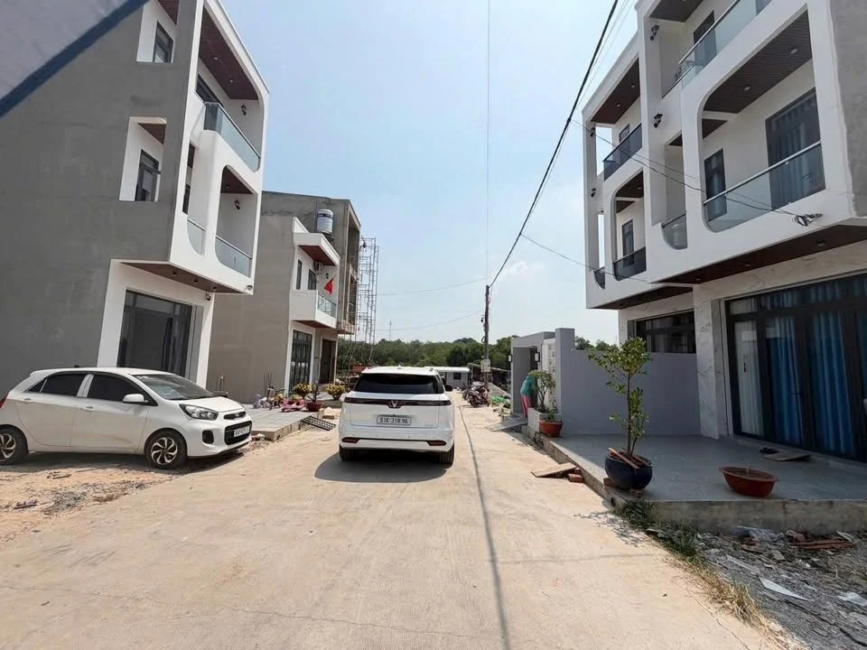 Bán đất 120m2 khu dân cư gần bệnh viện Hoàn Mỹ, phường Chánh Hiệp, Bình Dương, giá 1,6 tỷ - Ảnh thu nhỏ 2