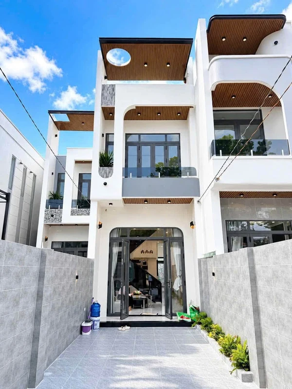 Bán nhà phố 1 trệt 1 lầu 4PN, 4x33m, giá 4 tỷ, P. Tân Phong, Biên Hòa