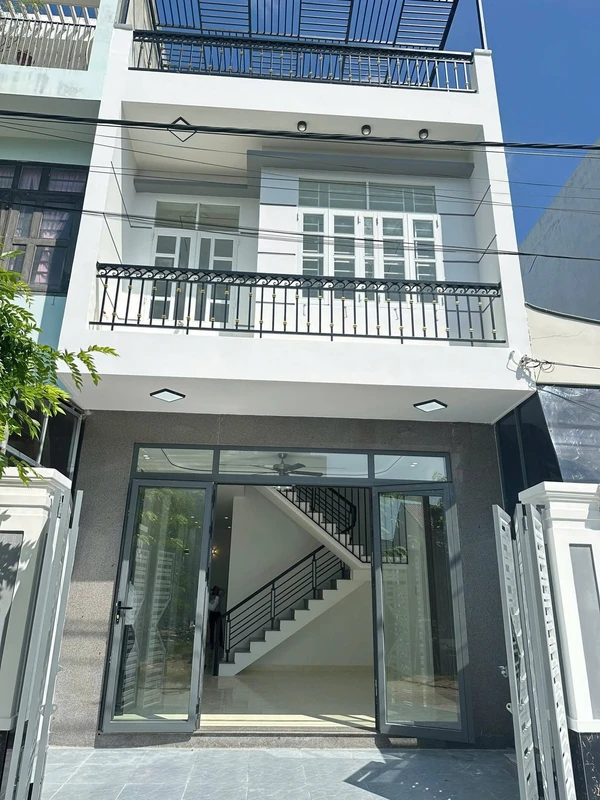 Bán nhà 2 mê 1 tum 71m² Tuy Hòa 2.95 tỷ