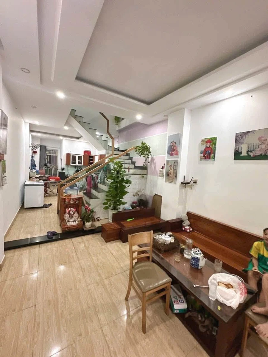 Bán nhà 3 tầng 60m² sổ hồng riêng Dĩ An, Bình Dương - Ảnh thu nhỏ 4