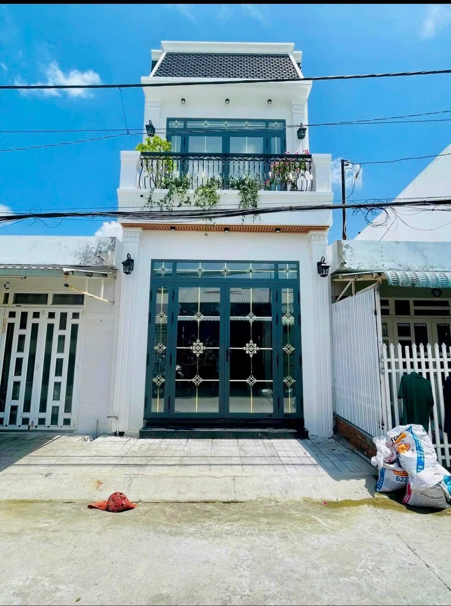 Bán nhà 1 trệt 1 lầu mặt tiền 60m² Nam Cao, Rạch Giá 2,45 tỷ - Ảnh 1