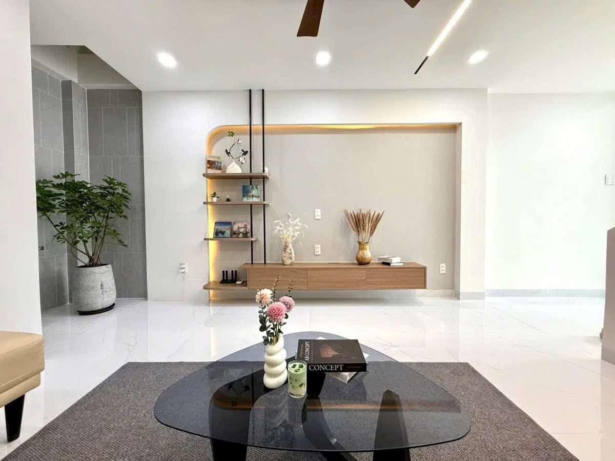 Bán nhà mặt tiền Kênh Nước Đen 4x12,5m, 5PN, đối diện công viên Cầu Trắng, Tân Phú - Ảnh thu nhỏ 5