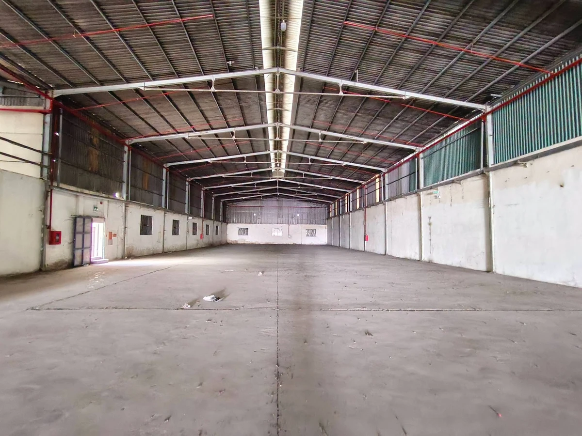 Cho thuê nhà xưởng 2.300m² giá 180 triệu/tháng tại Thuận An, Bình Dương - Ảnh 1