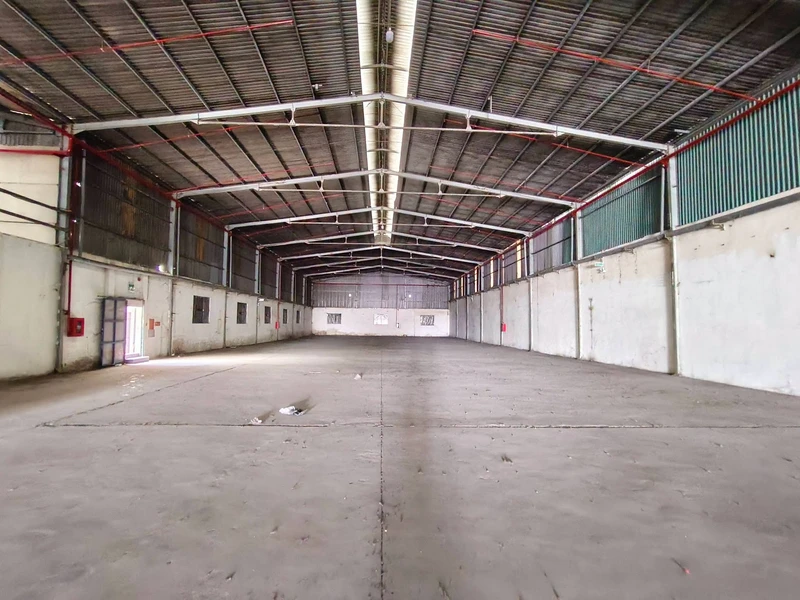 Cho thuê nhà xưởng 2.300m² giá 180 triệu/tháng tại Thuận An, Bình Dương