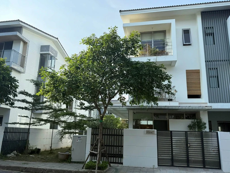 Bán nhà góc 105m² 3 tầng VSIP, giá 5 tỷ