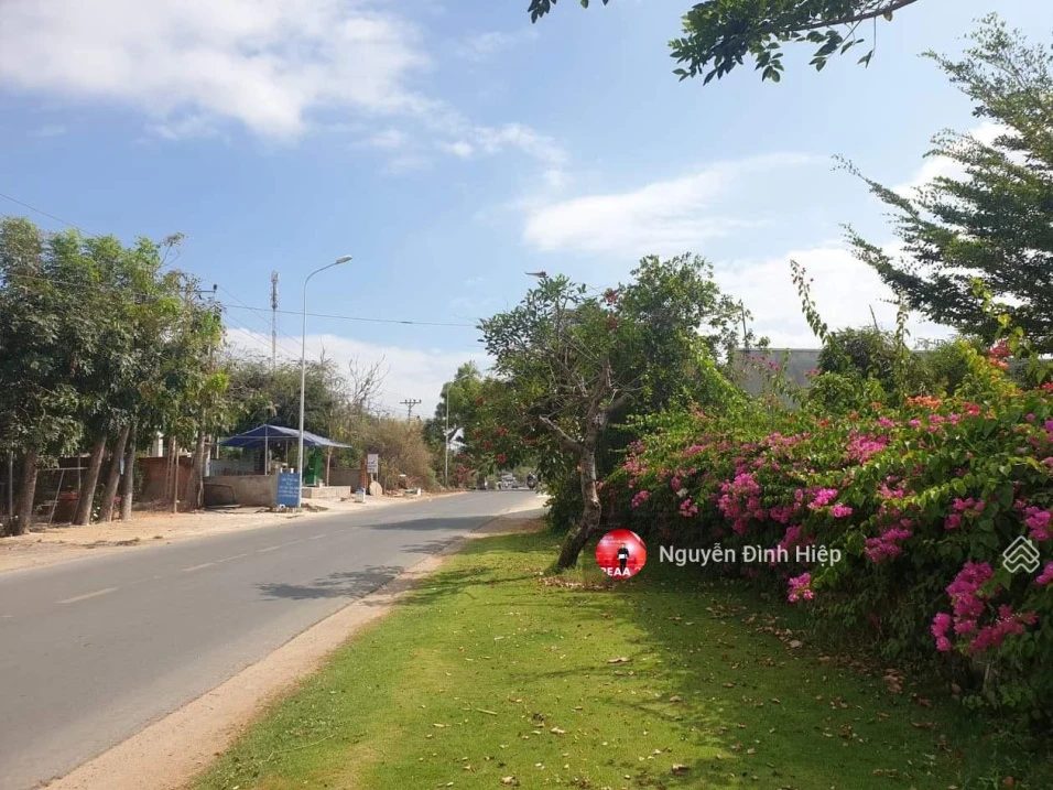 Bán 10037m2 thổ cư giá tốt view biển mặt tiền Lạc Long Quân, Tiến Thành cạnh Novaworld - Ảnh thu nhỏ 2