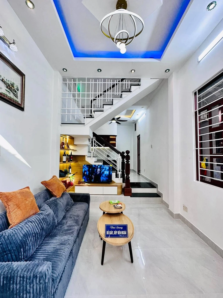 Bán nhà 3 tầng 110m² 4 phòng ngủ Quy Nhơn - Ảnh 1