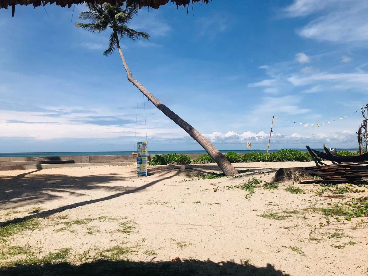 Bán mini resort mặt biển 2300m2 Mũi Né, Hàm Tiến 30tr/m2 - Ảnh 1