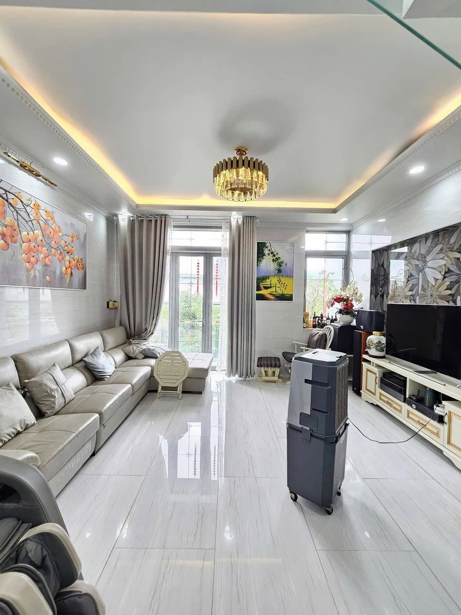 Bán nhà 1 trệt 2 lầu 107.5m2 Thuận An Bình Dương, 8.2 tỷ - Ảnh thu nhỏ 5