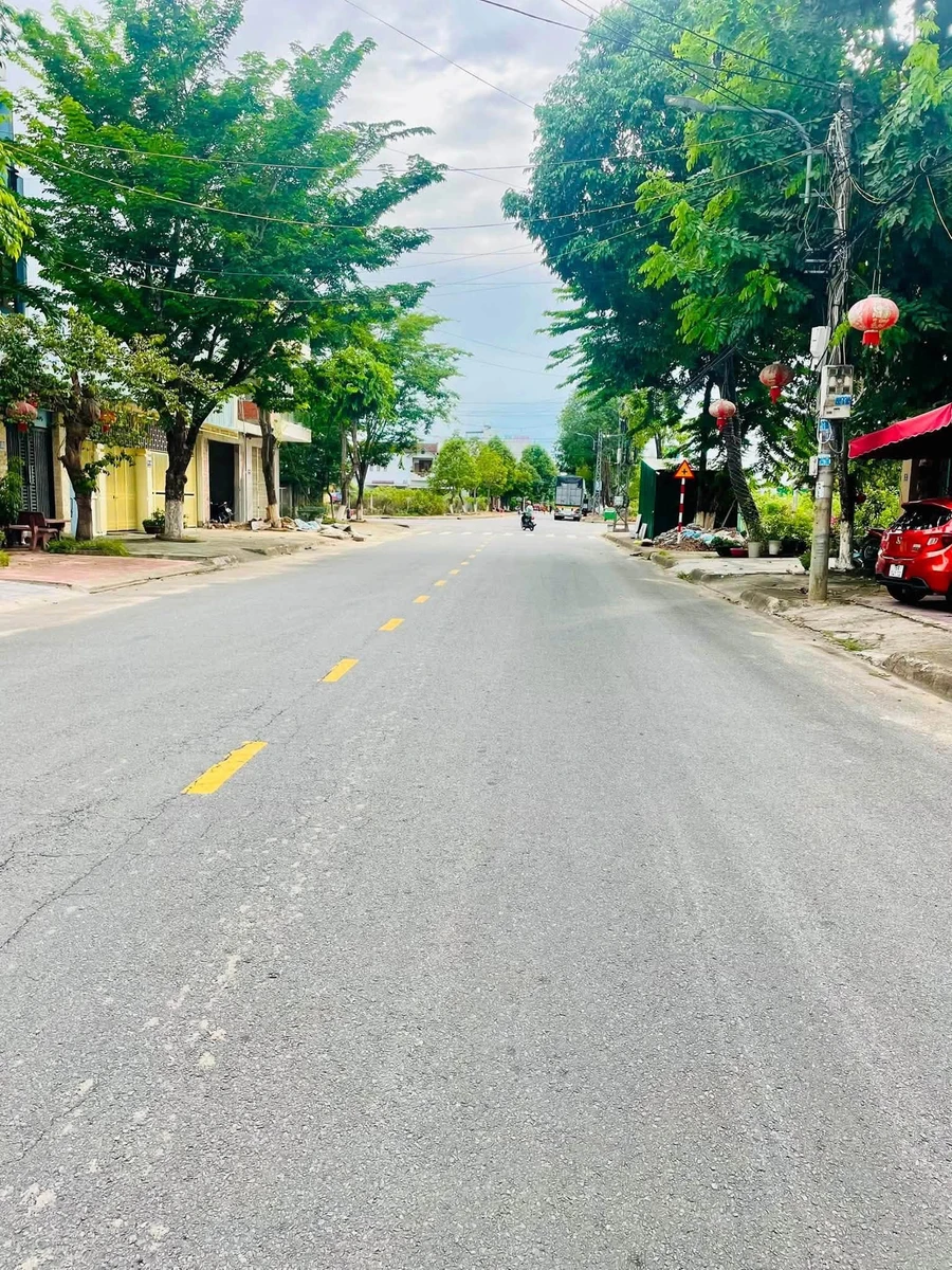 Bán lô mặt tiền 100m² trung tâm Quảng Ngãi 3,3 tỷ - Ảnh thu nhỏ 3