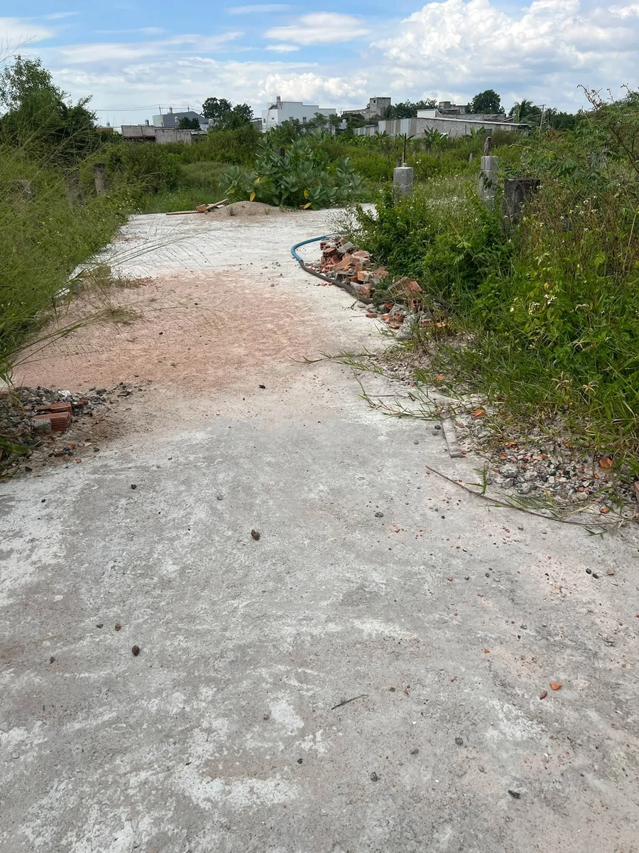 Bán đất mặt tiền Kênh Thoát Lũ 200m² Bình Thuận - Ảnh 1