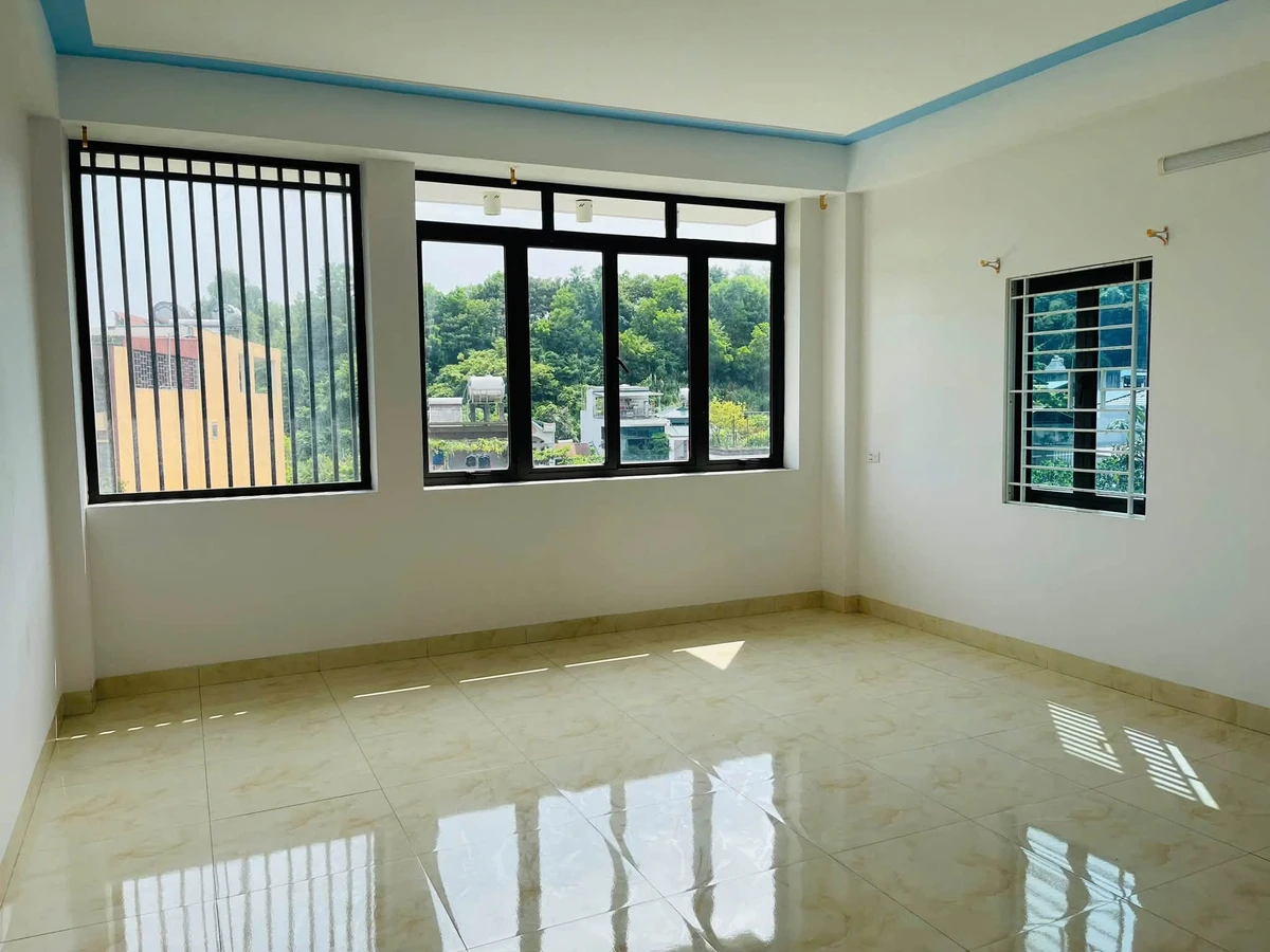 Bán nhà 3 tầng 4 PN gần Trần Đăng Ninh, 98.5m² - Ảnh thu nhỏ 2