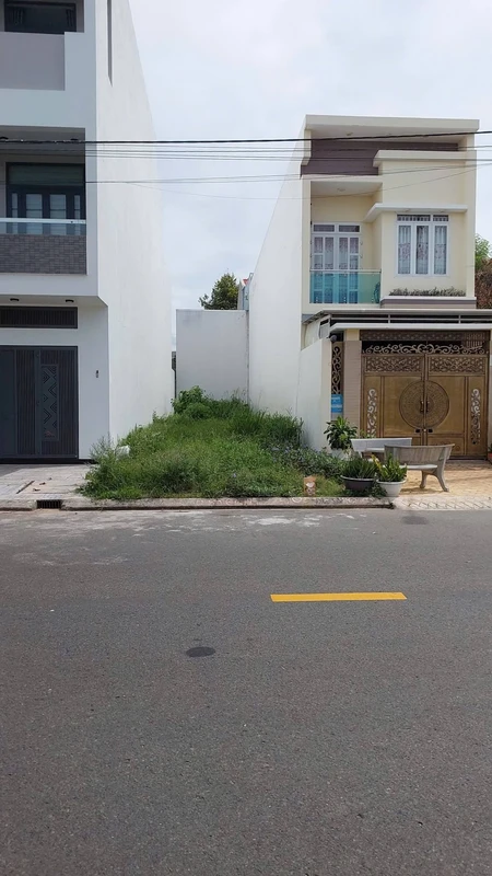 Bán lô đất 130,8m² mặt tiền Đào Duy Tùng, Phú Thủy, Phan Thiết