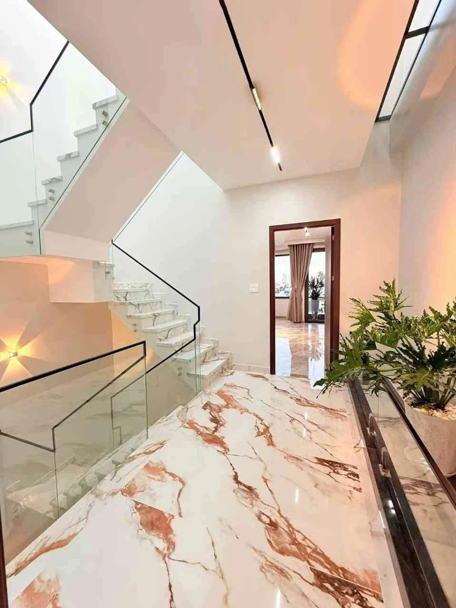Bán nhà phố 4 tầng 91m2, mặt tiền kinh doanh Dĩ An 8.8 tỷ - Ảnh thu nhỏ 4