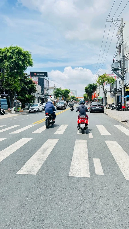 Bán nhà 1 trệt 3 lầu Nguyễn Trung Trực 182m², 19 tỷ