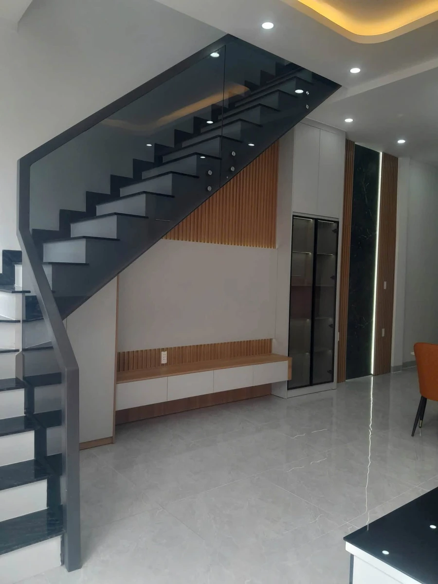 Bán nhà mới 1 trệt 1 lầu 3PN, 2 mặt tiền hẻm Nguyễn Thị Minh Khai, Phú Lợi - Ảnh thu nhỏ 3