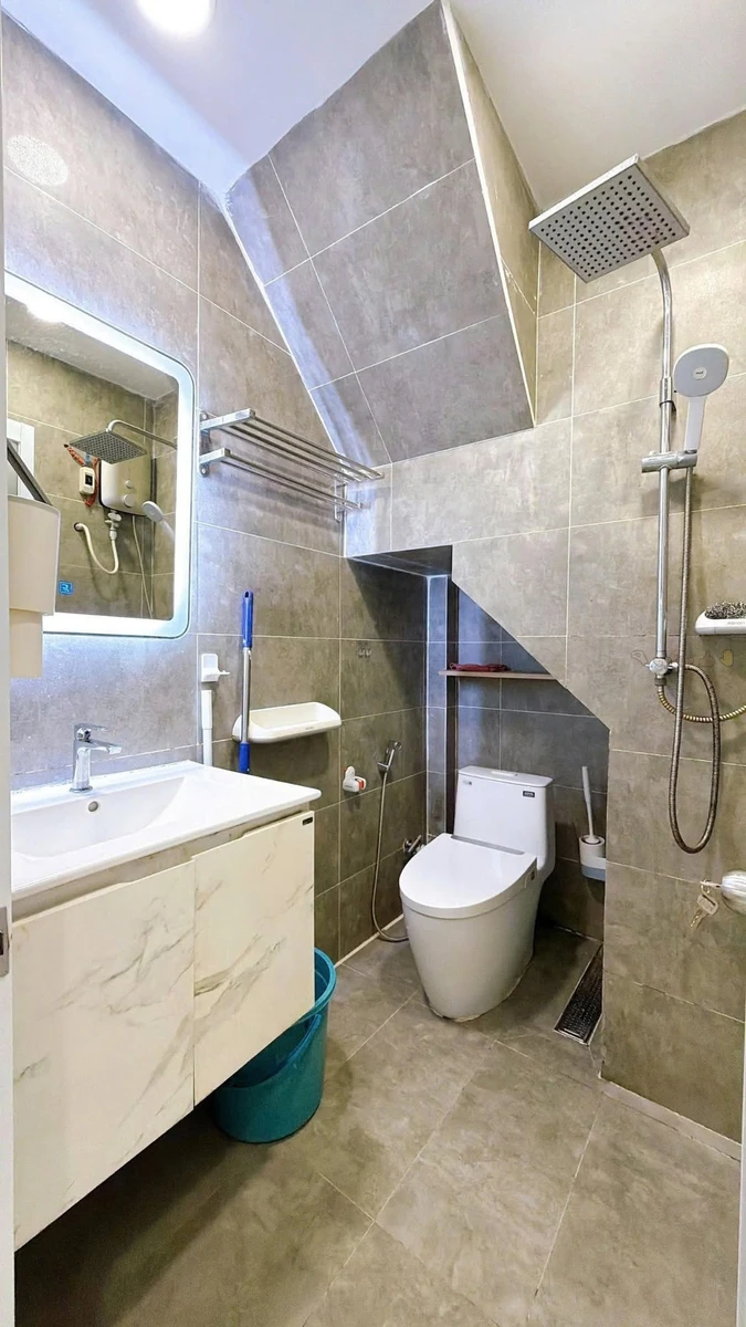 Bán nhà 2 tầng Quận 4, 4,1m x 4,3m, chỉ hơn 2 tỷ - Ảnh thu nhỏ 5