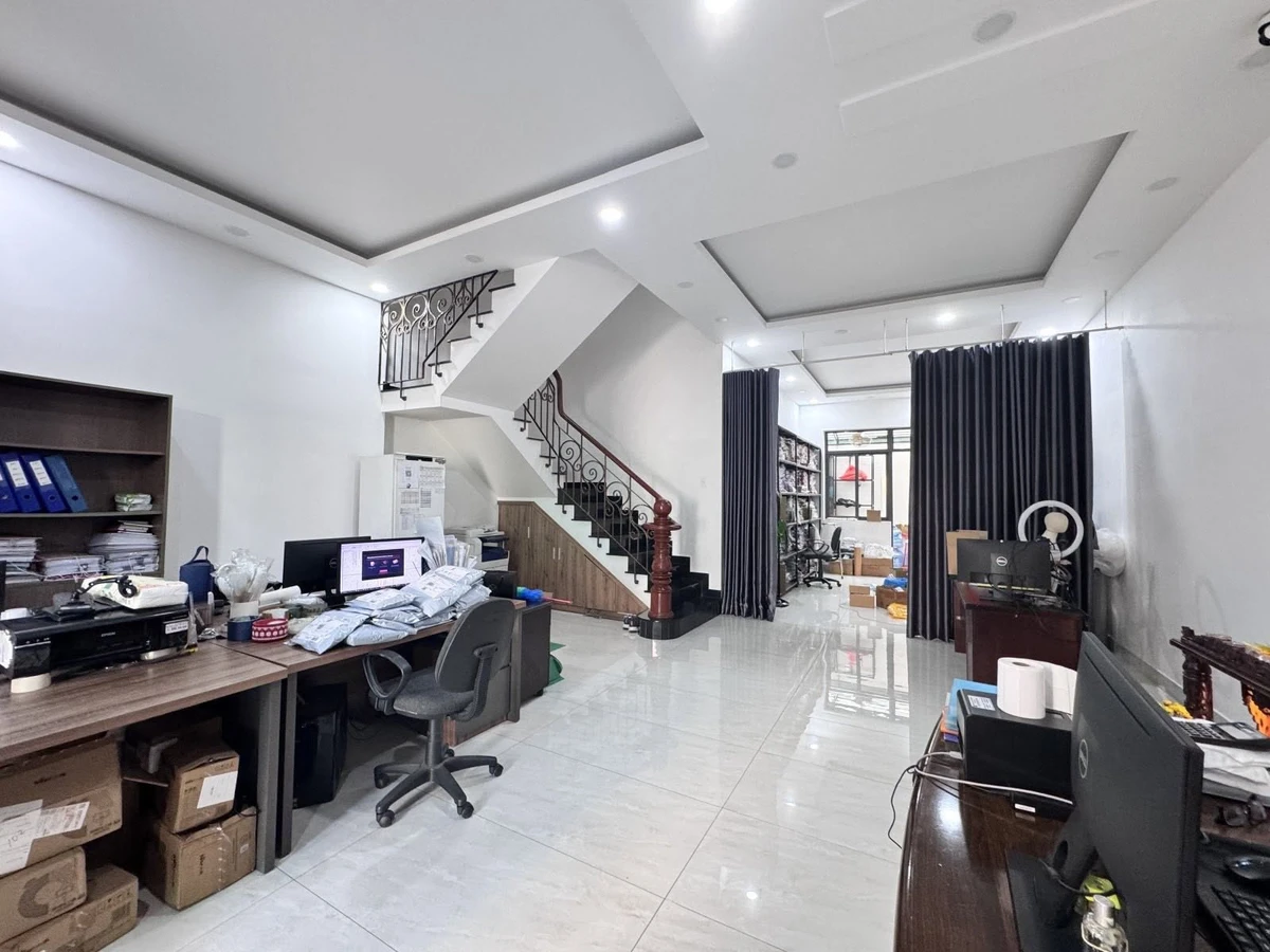 Bán nhà 4PN 116m2 Hiệp Bình Chánh 17 tỷ - Ảnh thu nhỏ 2