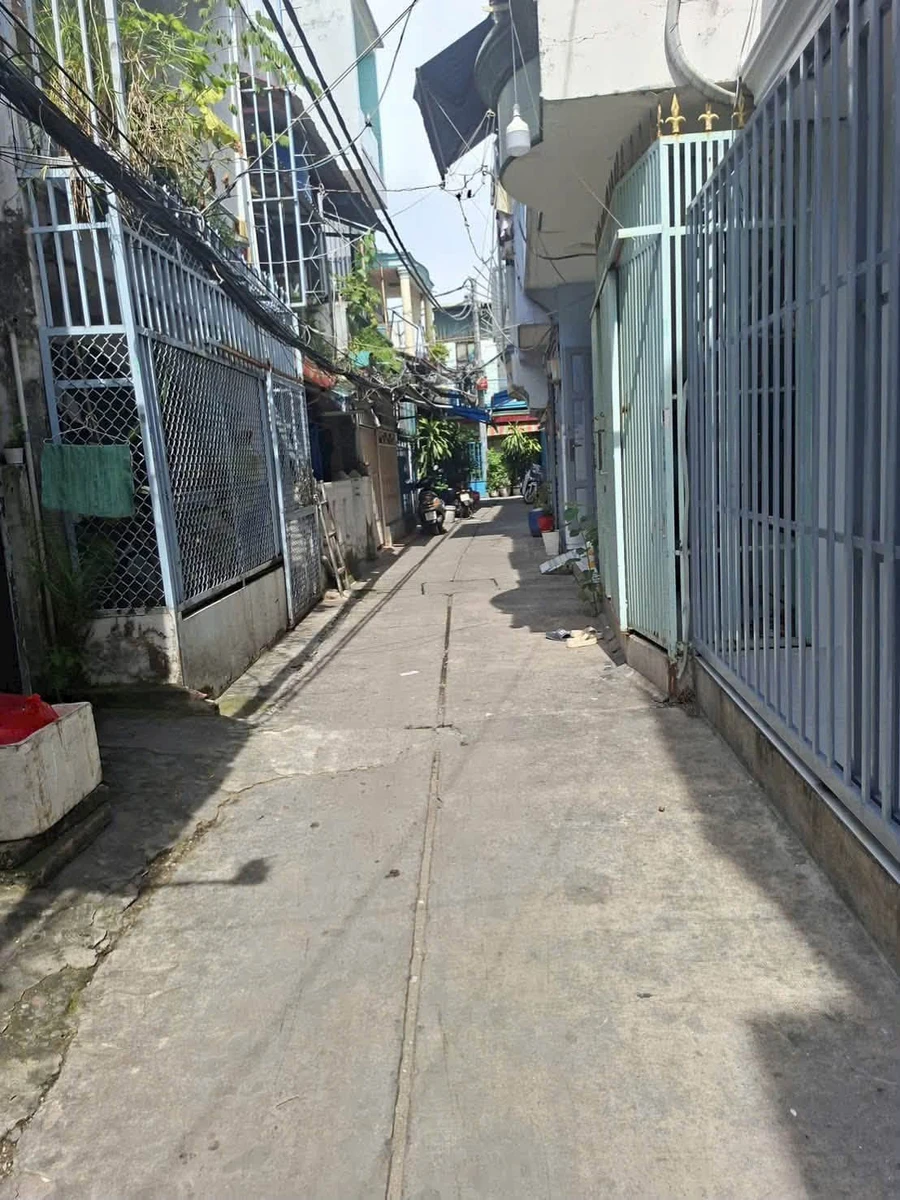 Cho thuê nhà nguyên căn 4x16m 3PN đường Dương Bá Cung, Bình Tân, 10 triệu/tháng - Ảnh thu nhỏ 2