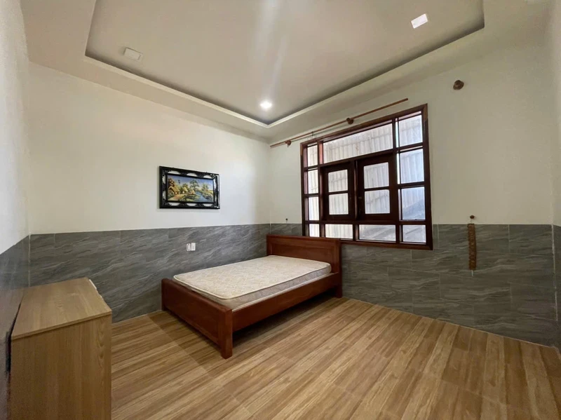 Cho thuê biệt thự 700m2 gần biển Hòn Chồng, 40 triệu/tháng
