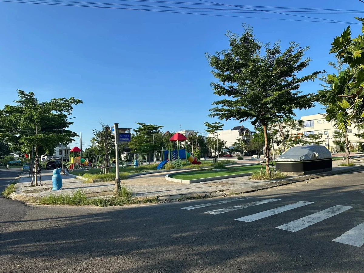 Bán đất 107.8m2 đường Lê Như Hổ, Đà Nẵng, gần biển, view công viên - Ảnh 1