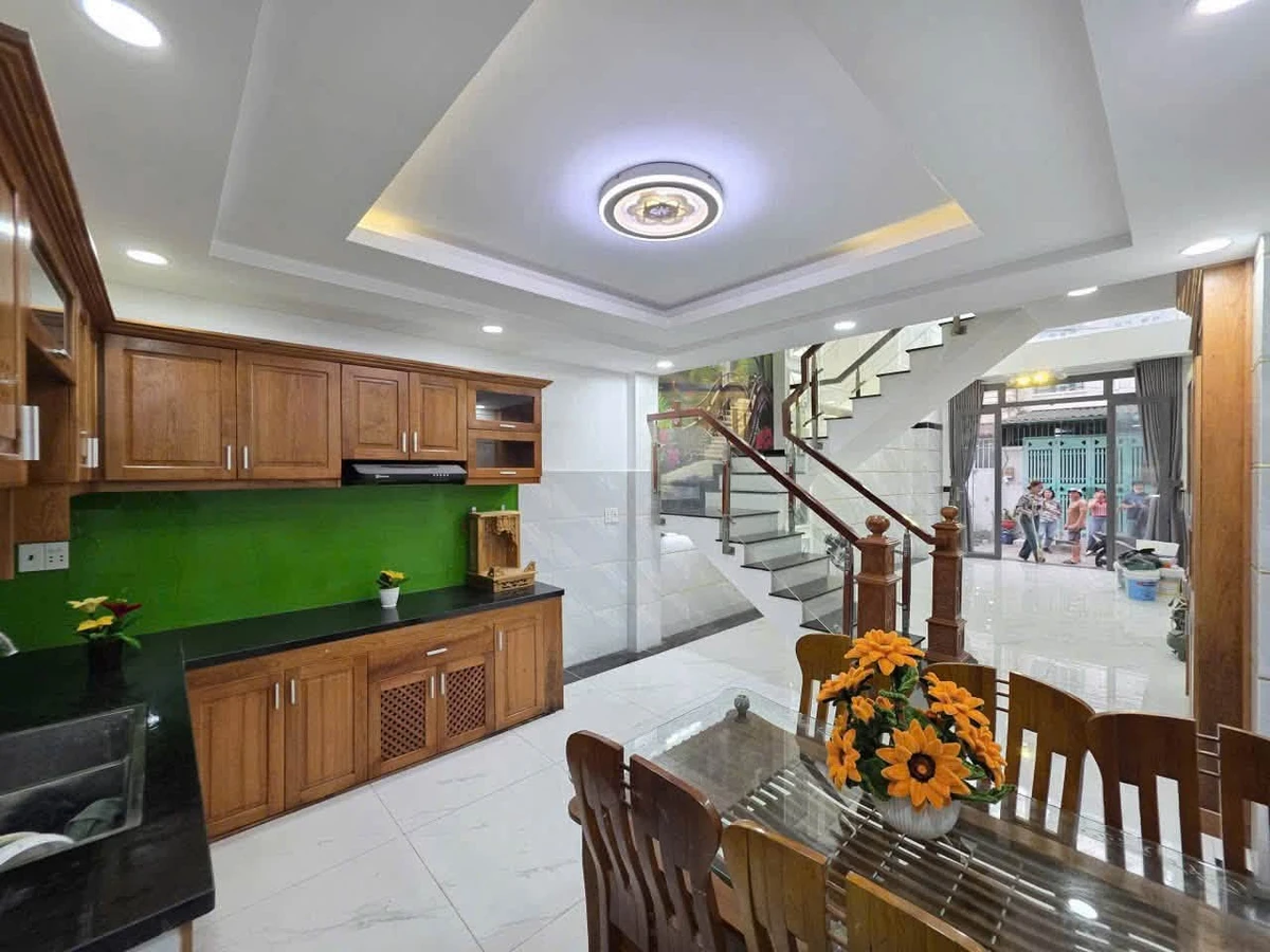 Bán nhà 6 phòng ngủ hẻm xe tải 56m² đường Hương Lộ 2, Bình Tân giá 6,8 tỷ - Ảnh thu nhỏ 4