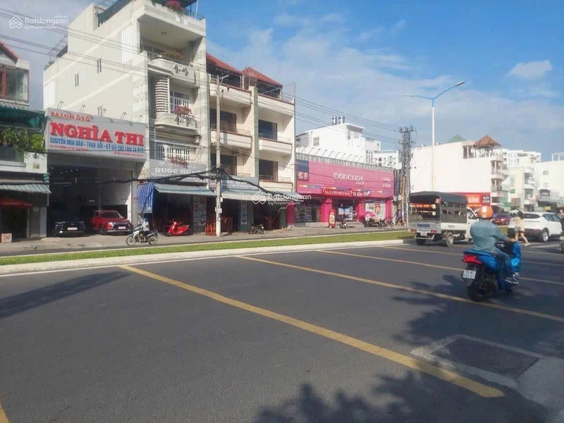 Bán nhà 4 tầng mặt tiền đường 23/10 Nha Trang 100m2 14,5 tỷ
