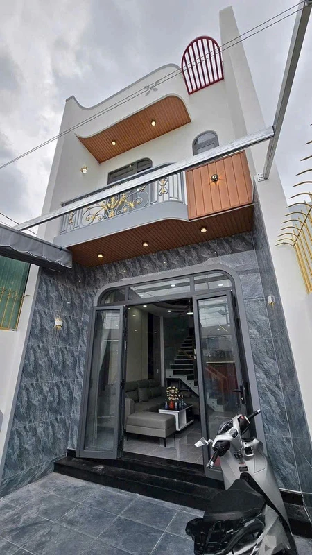 Bán nhà 1 trệt 1 lầu 4PN gần Đồng Khởi 160m2