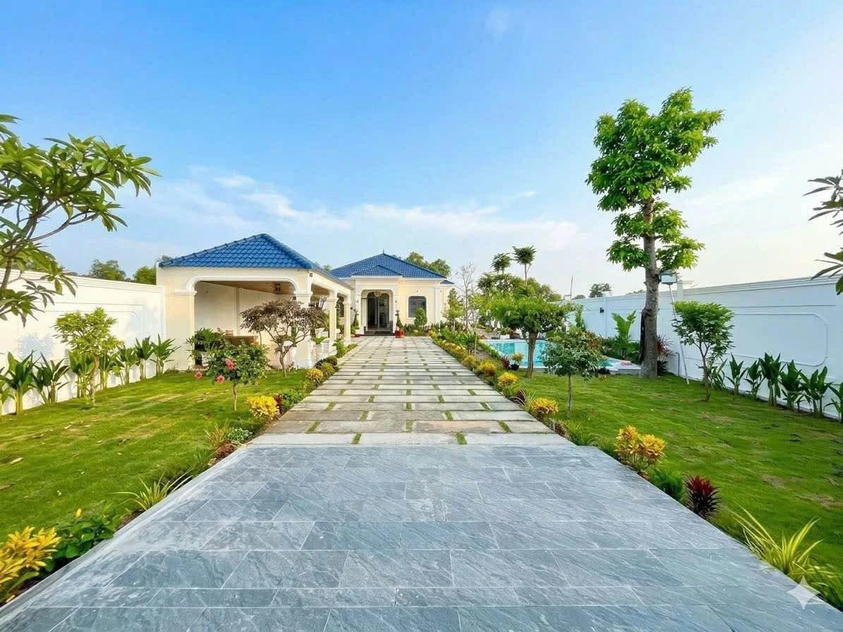 Biệt thự 1100m2, 4PN, hồ bơi tại Đức Hoà Long An, 8 tỷ 900 - Ảnh thu nhỏ 5