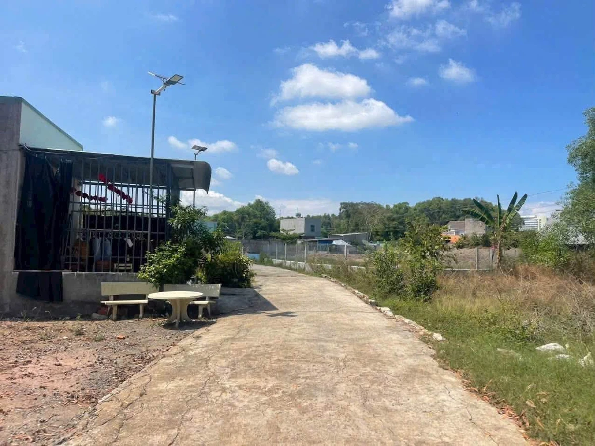 Bán lô đất mặt tiền 100m² Long Tâm Bà Rịa - Ảnh thu nhỏ 2