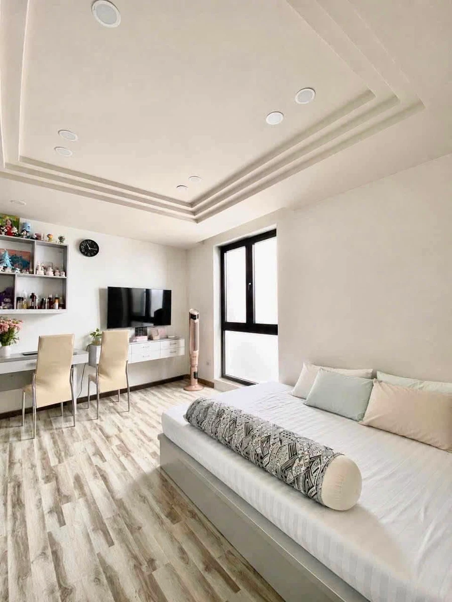 Bán nhà 4 tầng 6PN 142m2 đường Lam Sơn, Phường 6, Bình Thạnh giá 42,5 tỷ - Ảnh thu nhỏ 2