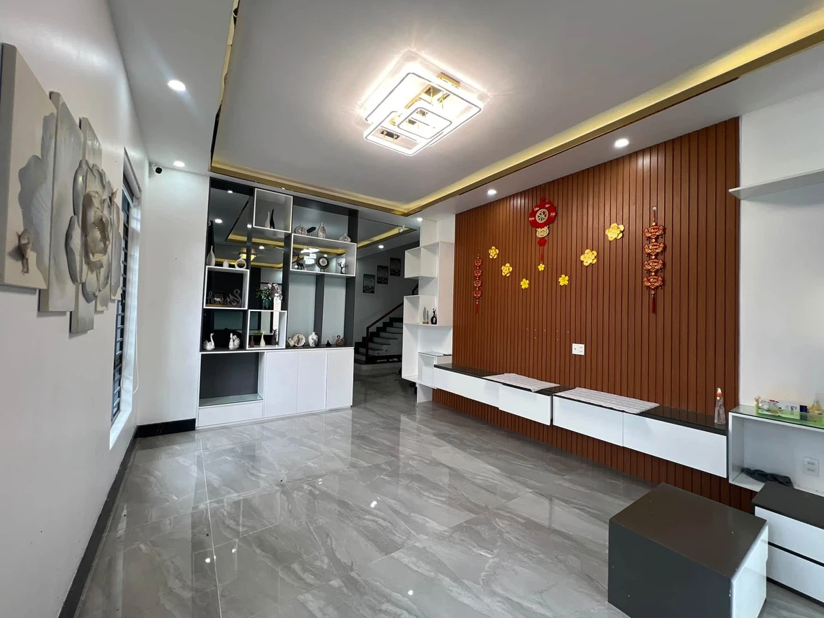 Bán biệt thự mặt tiền Tôn Đức Thắng 270m² giá 9.9 tỷ - Ảnh thu nhỏ 4