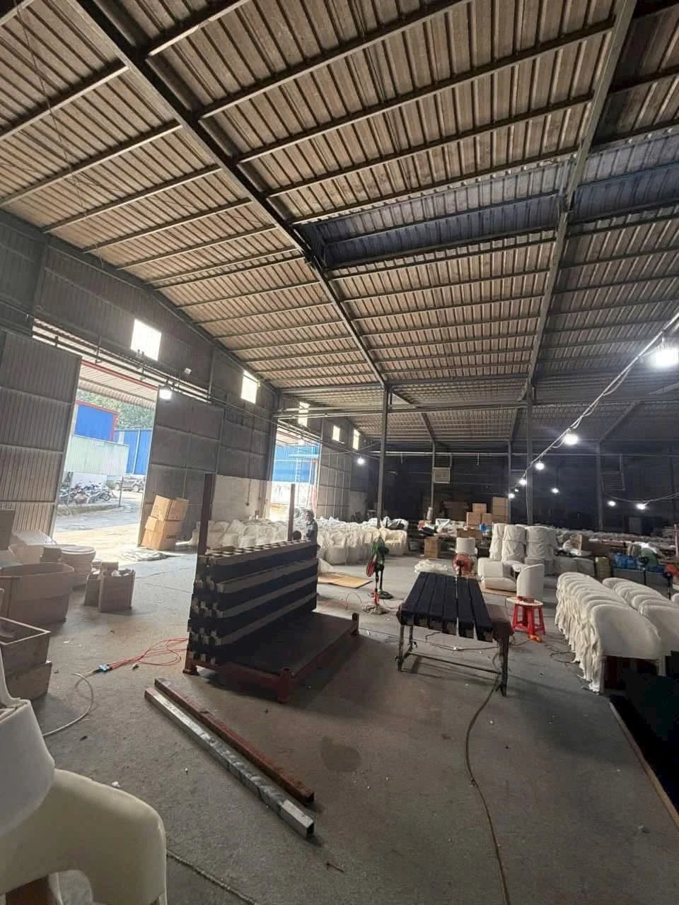 Cho thuê nhà kho 2.500m² Phường Vĩnh Tân, Bình Dương - Ảnh 1