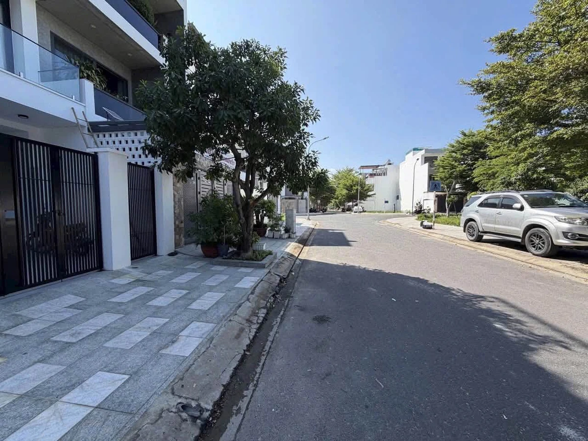 Bán nhà 4PN Mỹ Gia 5, Khánh Hòa, 100m2, 8,99 tỷ - Ảnh thu nhỏ 2