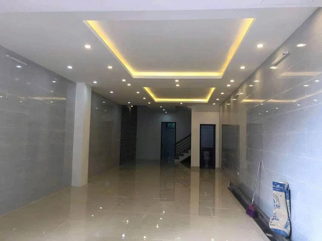 Bán nhà 3 tầng mặt đường Hà Huy Tập 91.9m² giá 15 tỷ - Ảnh thu nhỏ 2