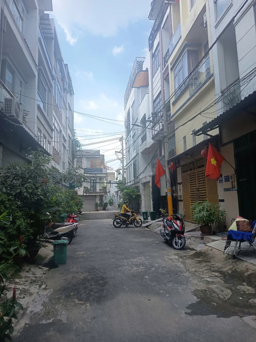 Bán nhà trệt 2 lầu sân thượng 58,6m² sát KĐT Vạn Phúc 8,2 tỷ - Ảnh thu nhỏ 2