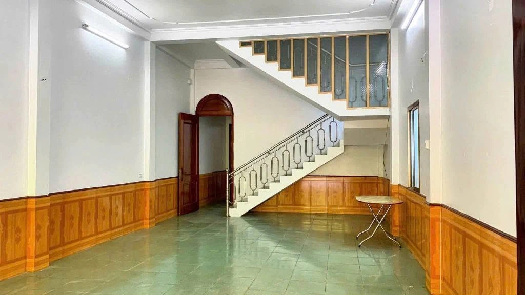 Bán nhà mặt đường Hà Huy Tập 100m² 3 phòng ngủ Bình Tân - Ảnh thu nhỏ 2