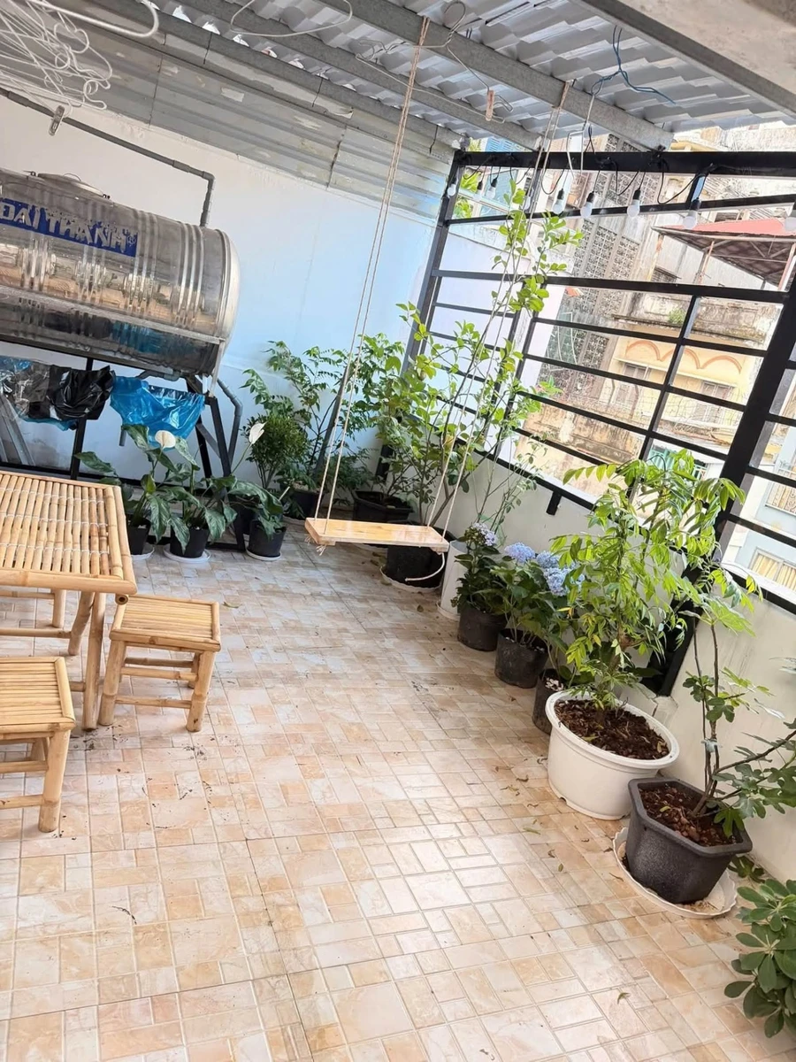 Bán nhà 3 tầng 2PN 61m² sân thượng Quận 5 - Ảnh thu nhỏ 4