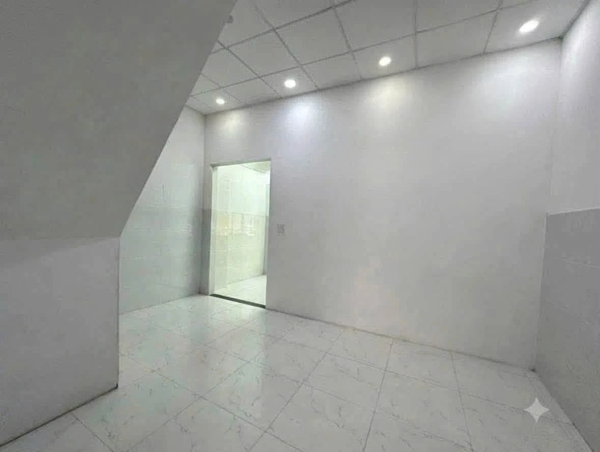 Cho thuê nhà mặt tiền Phạm Văn Thuận 108m², 45 triệu/tháng - Ảnh thu nhỏ 2