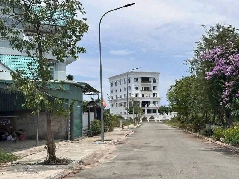 Bán đất 125m2 đối diện cổng Lan Anh 1, Hoà Long, TP Bà Rịa, giá 2,2 tỷ