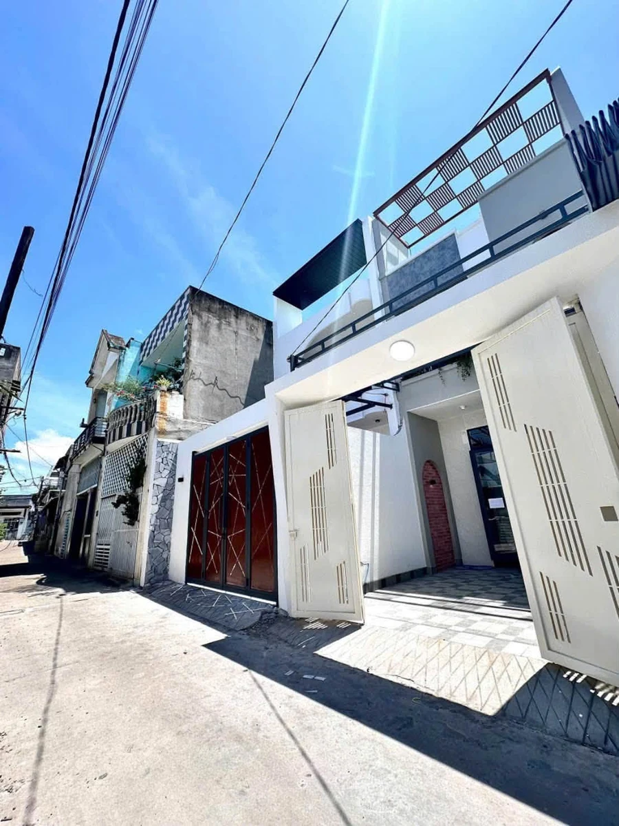Bán nhà 1 lầu 5x18m (90m²) sau cafe Tân Hiệp - Ảnh 1