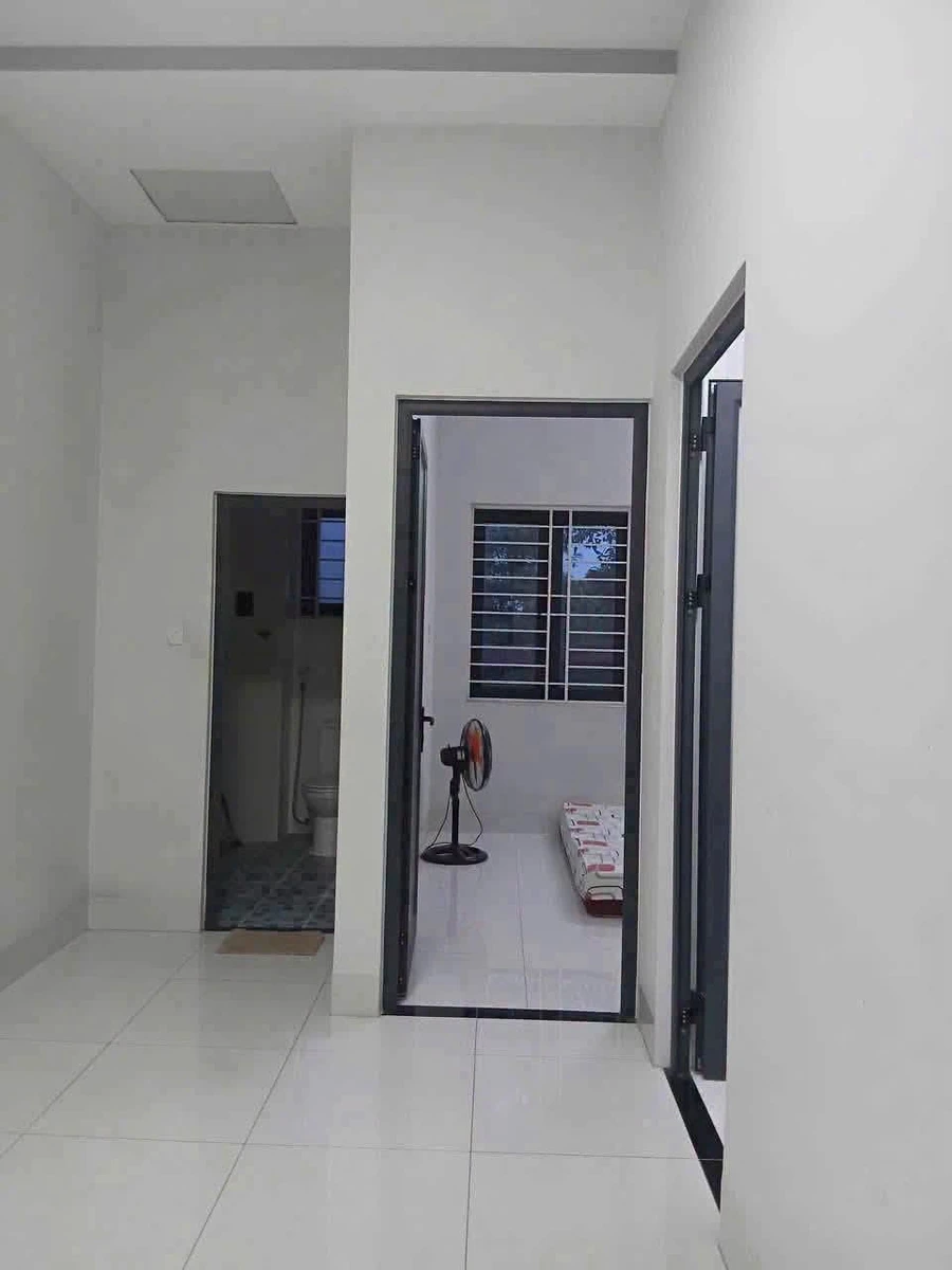 Bán nhà 1 trệt 1 lầu 150m² 3PN phường Phú Thọ, Thủ Dầu Một giá 4 tỷ - Ảnh thu nhỏ 5