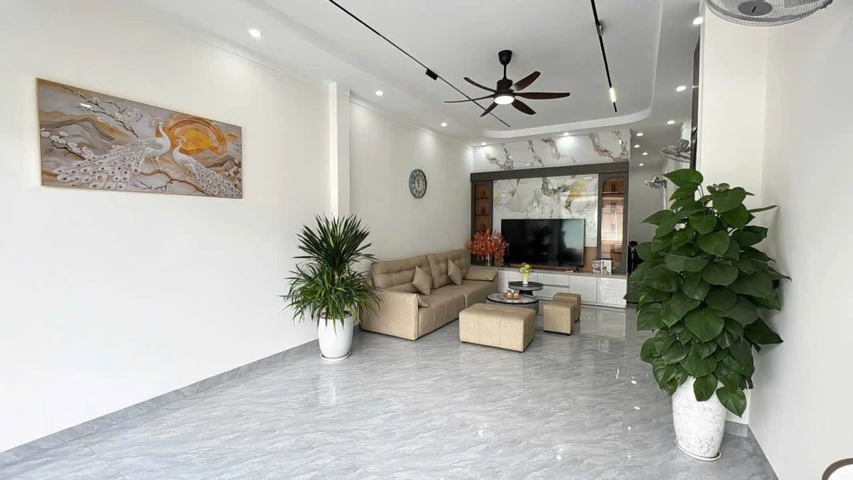Bán nhà mặt tiền Hùng Vương, 3PN, 70m2, Quận 5 - Ảnh thu nhỏ 3