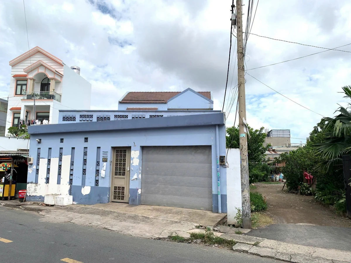 Bán nhà 2 tầng, 210m2, kinh doanh, Thủ Đức - Ảnh 1